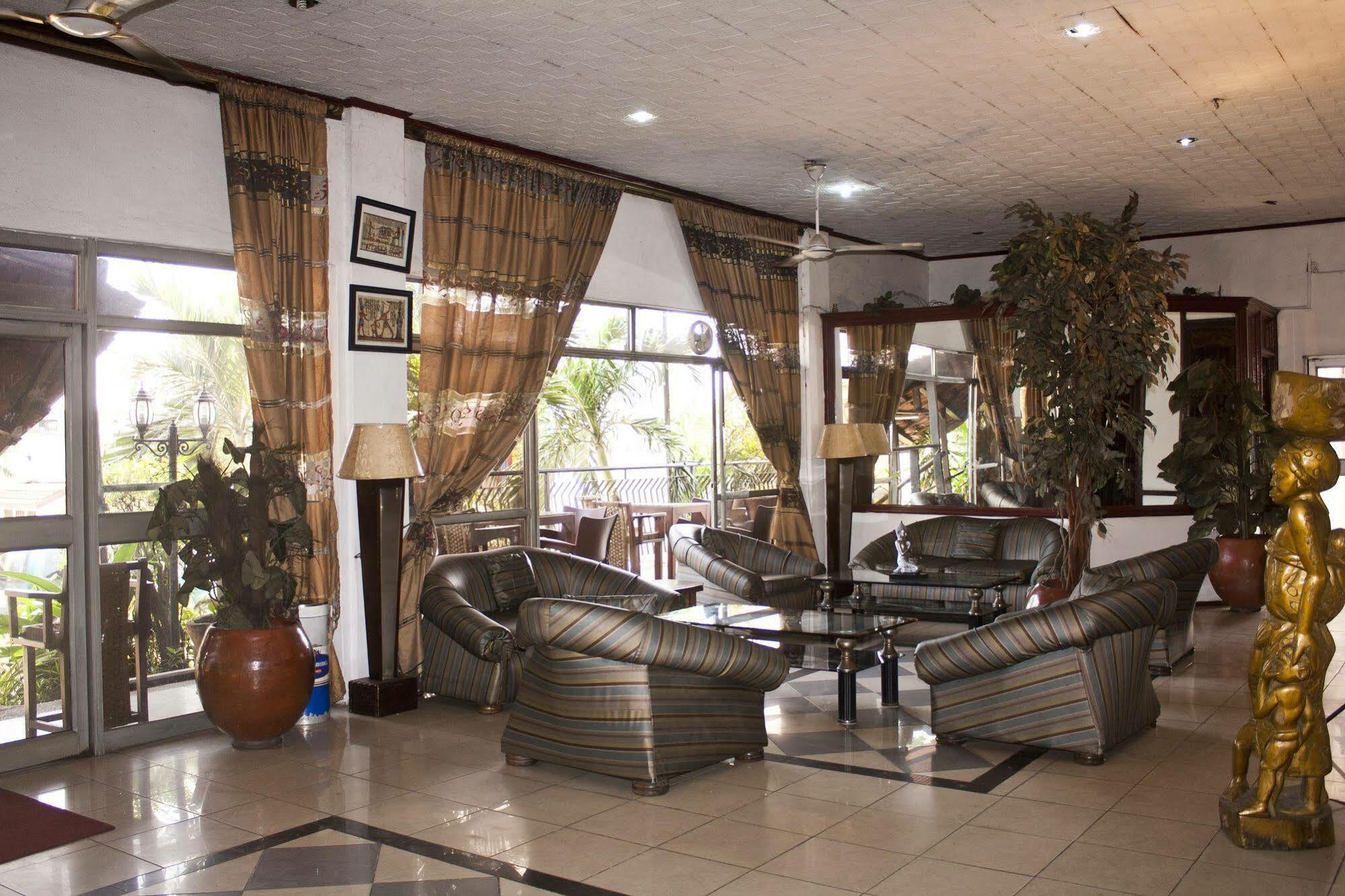 Niagara Hotel Accra Exterior photo